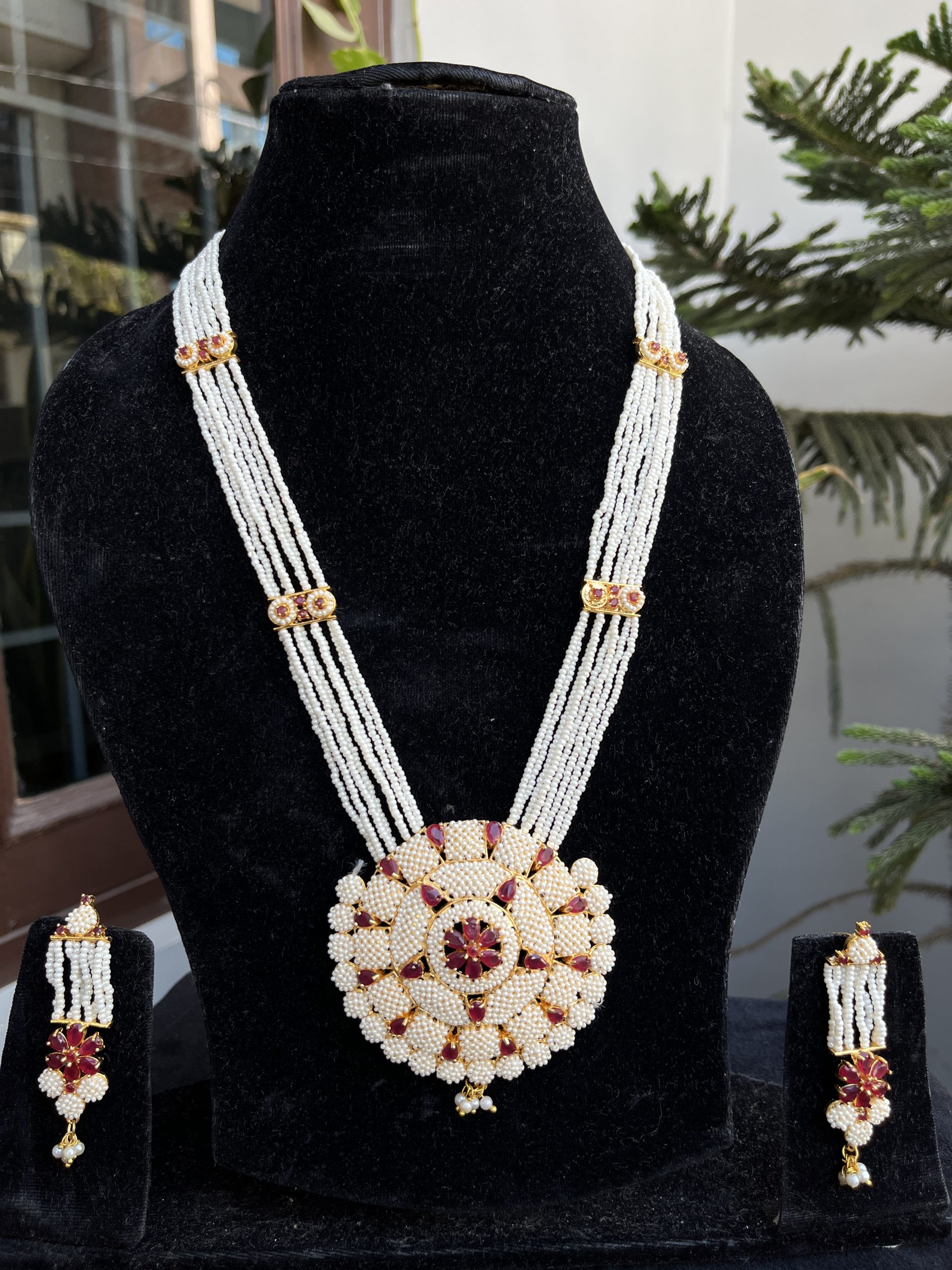 Indian-mores-chid-moti-rani-haar-round-star-pendant-set-2-scaled